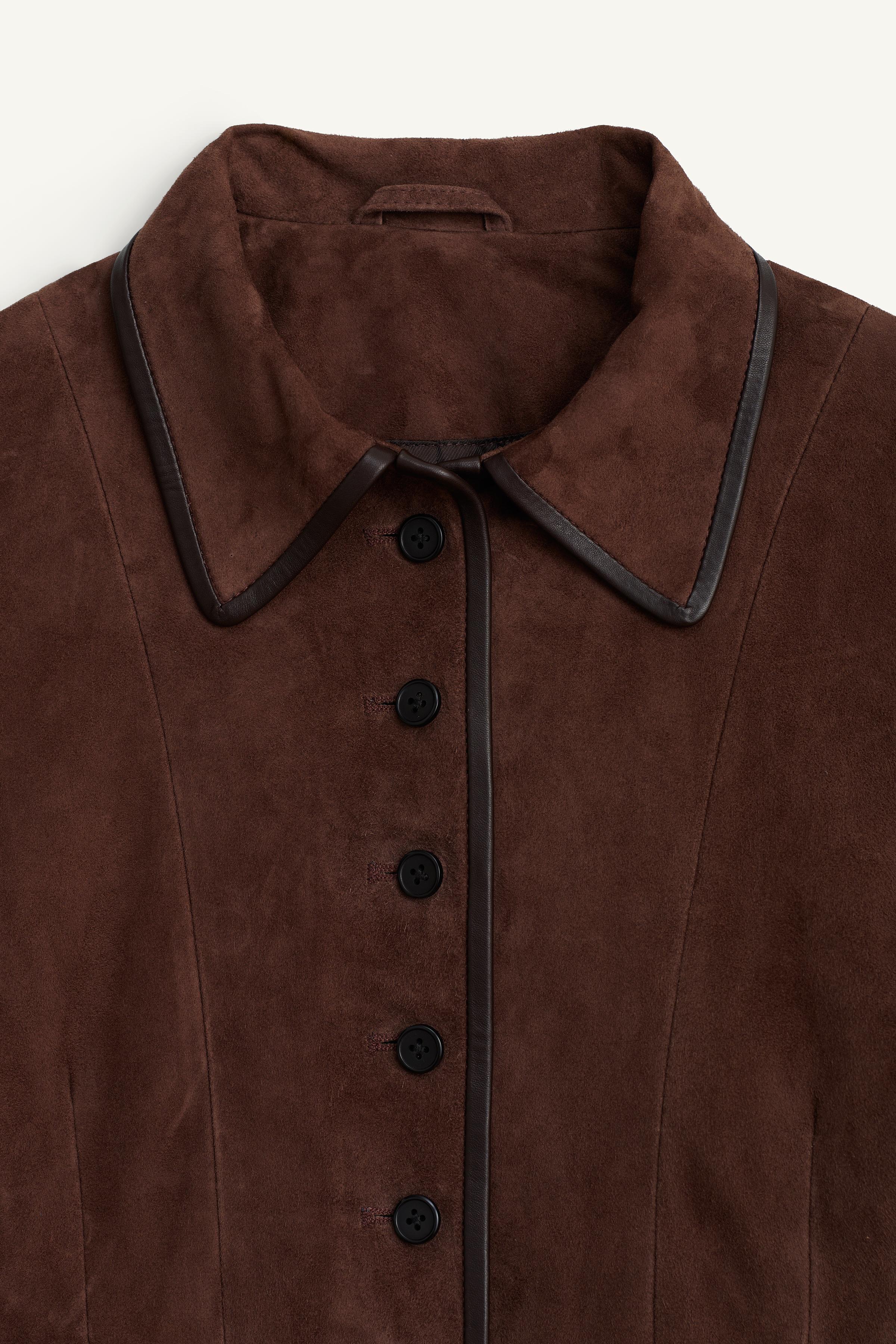 VESTE AJUSTÉE EN CUIR DAIM ÉDITION LIMITÉE